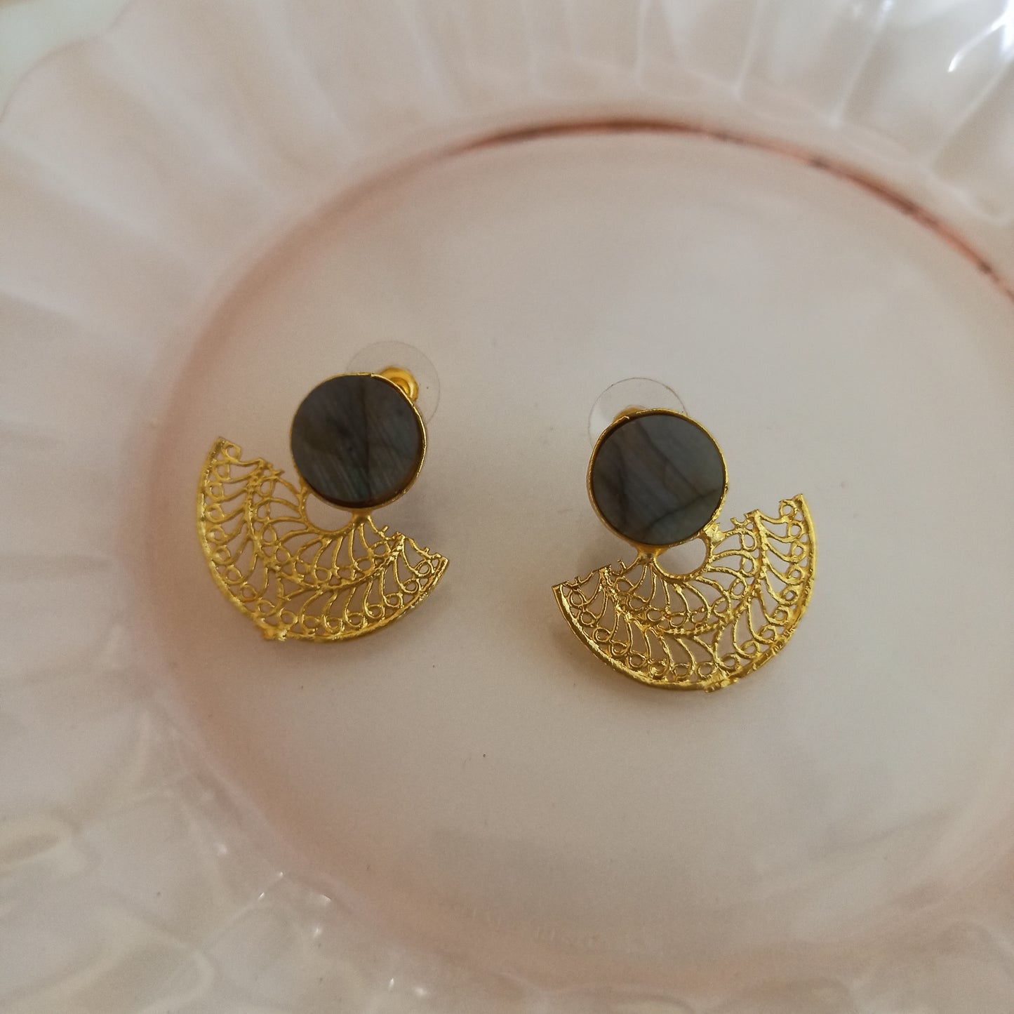 Velin-Dark Grey-Studs