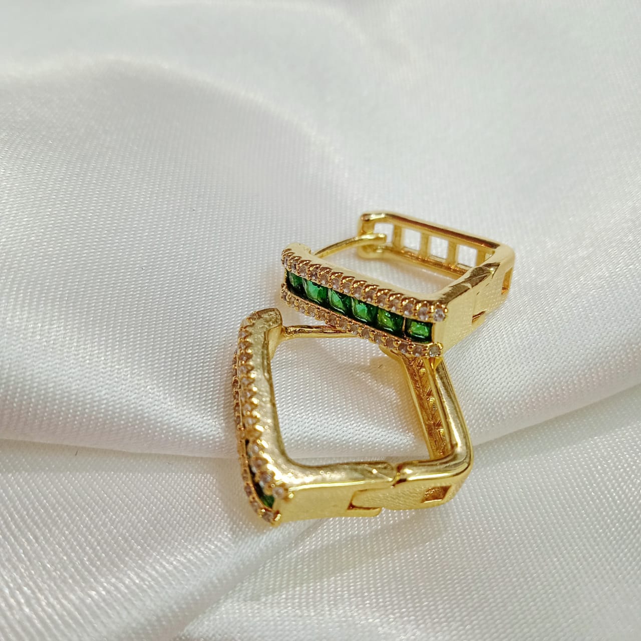 Modora - Anti Tarnish Green Stones Hoops