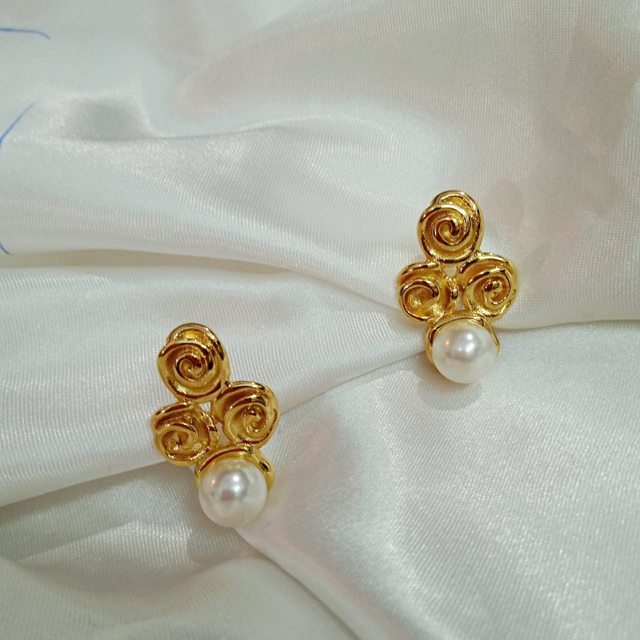 Auri - Anti Tarnish Studs