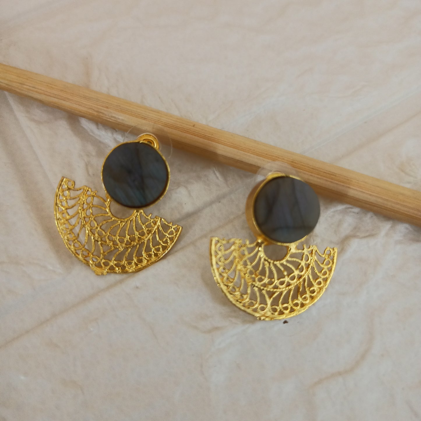 Velin-Handmade-Fan-Black