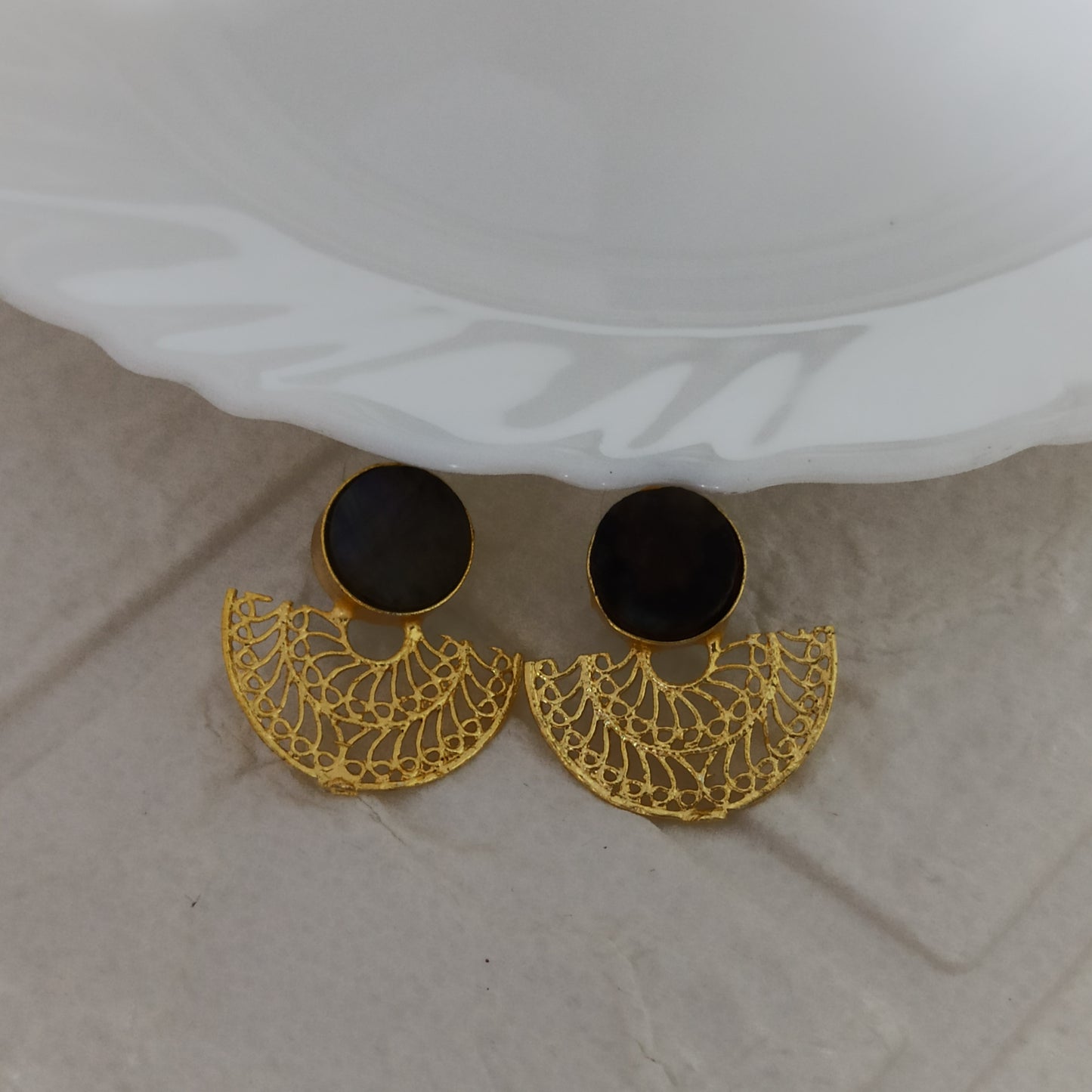 Velin-Handmade-Fan-Black