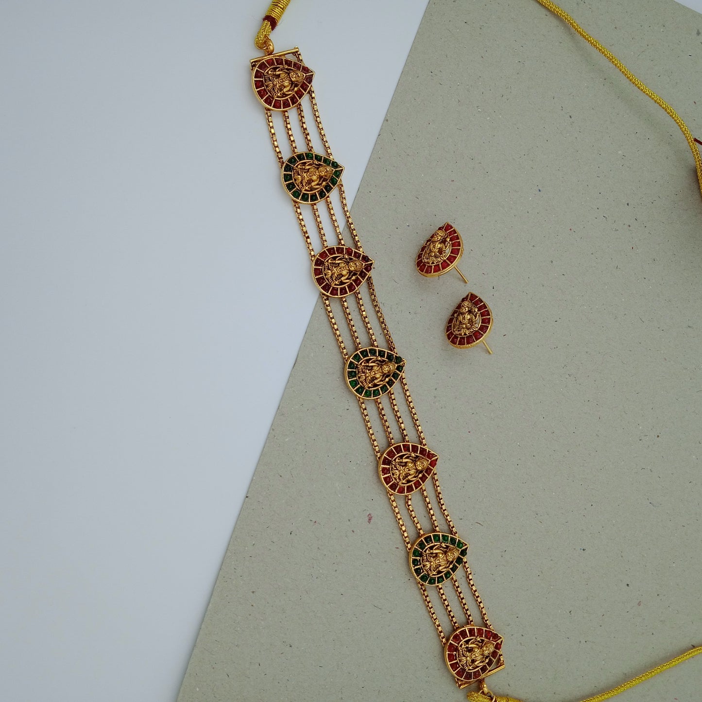 Temple Sonakshi Choker
