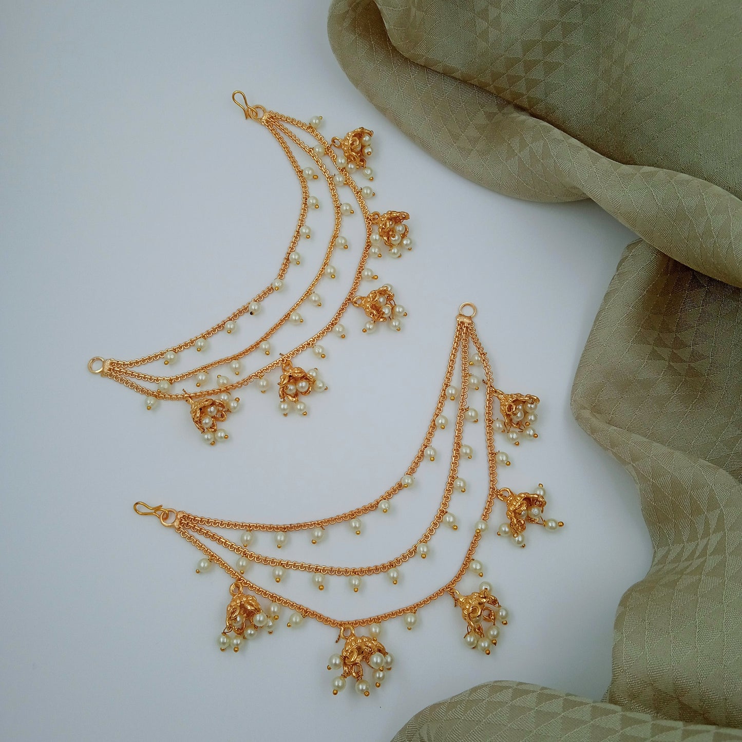 Ear Chain with Jhumki-Kunti