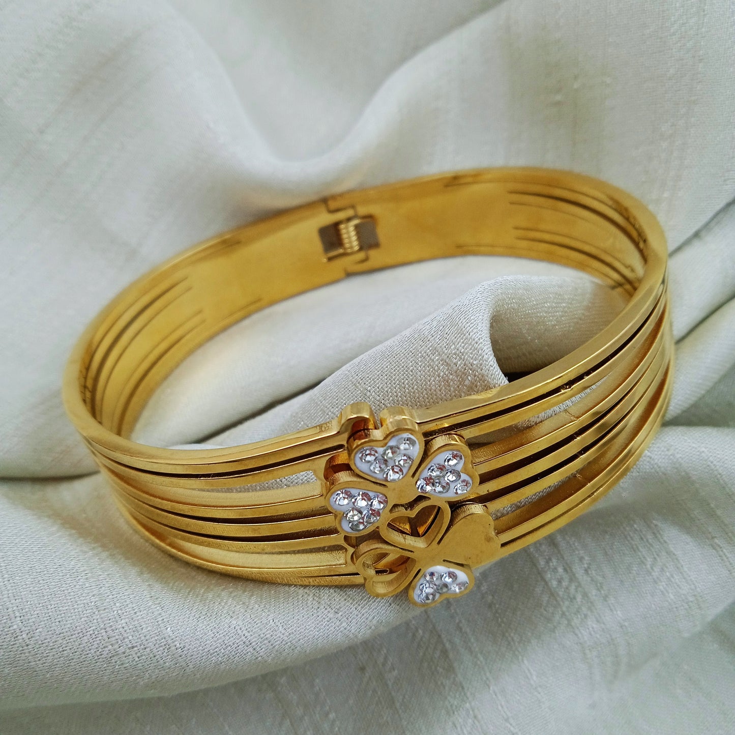 Bracelet-Sapphire Sky Wrap