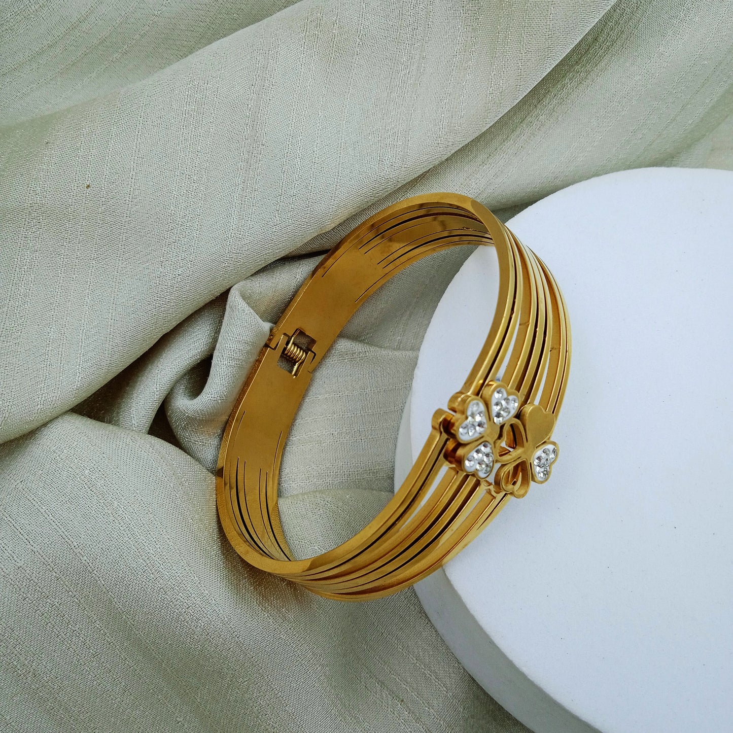 Bracelet-Sapphire Sky Wrap