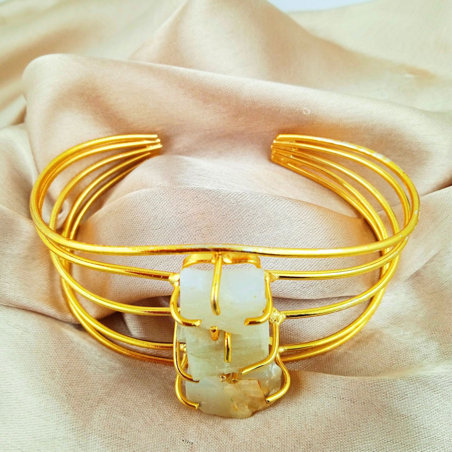 Handmade Bracelet-Dreamcatcher Radiance