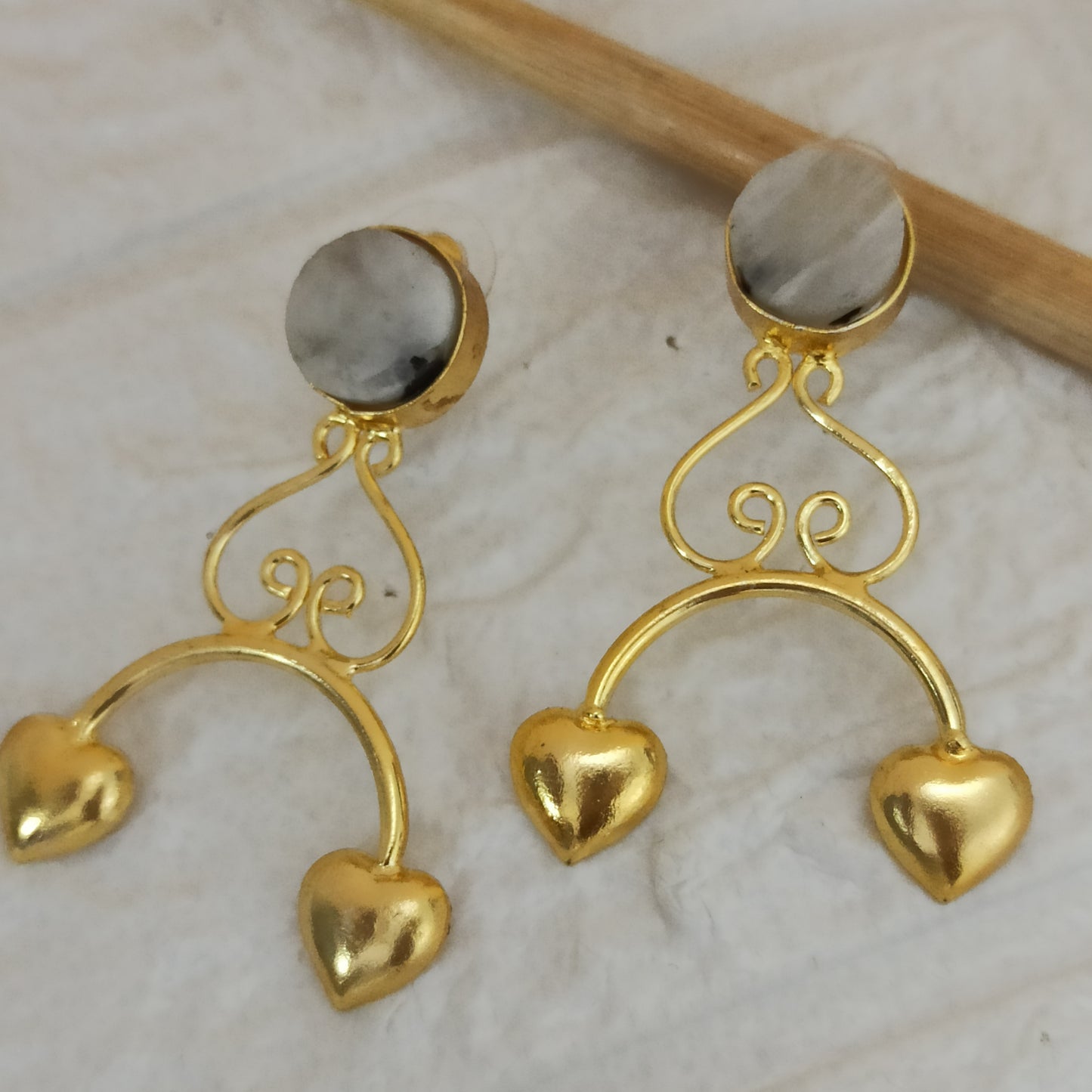 Ozea-Handmade-Man-Grey