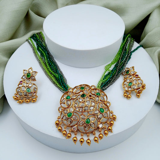 Delune-Green-Strings