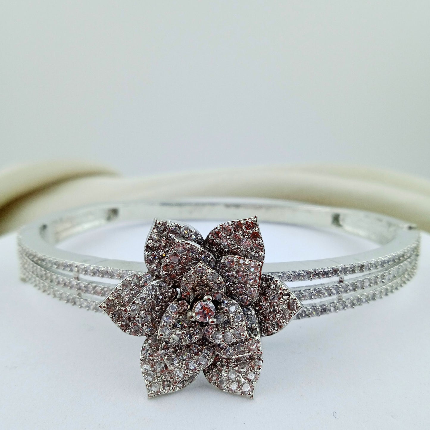 Bracelet-Silvercrest Halo