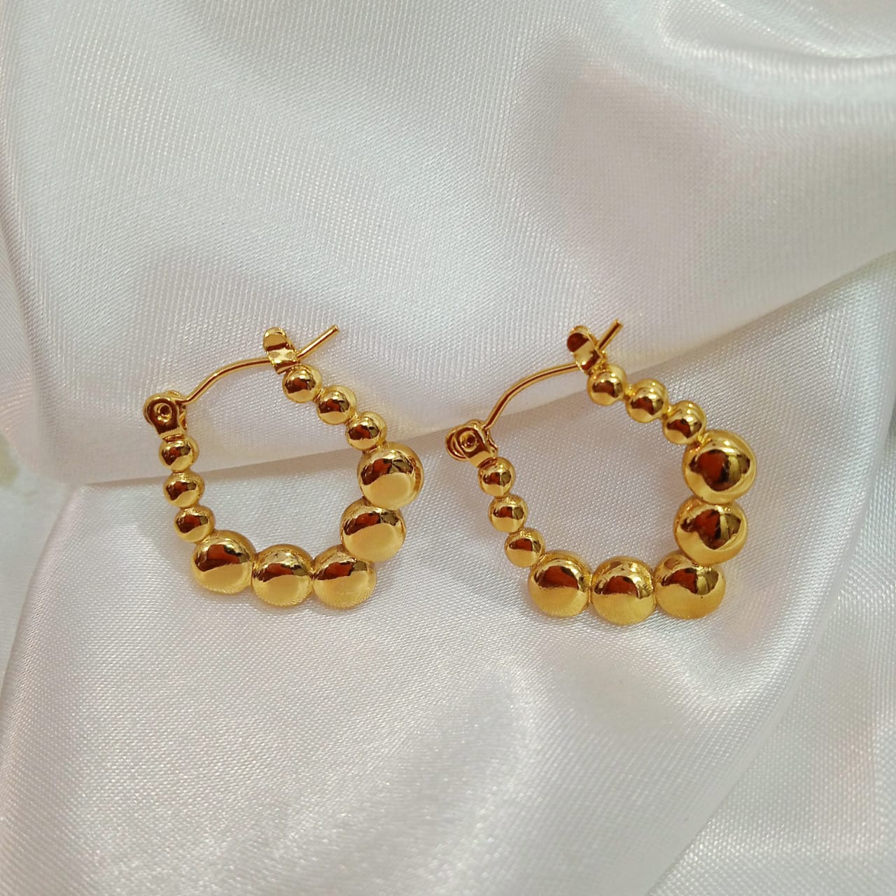 Evara- Anti Tarnish Bubble Hoops