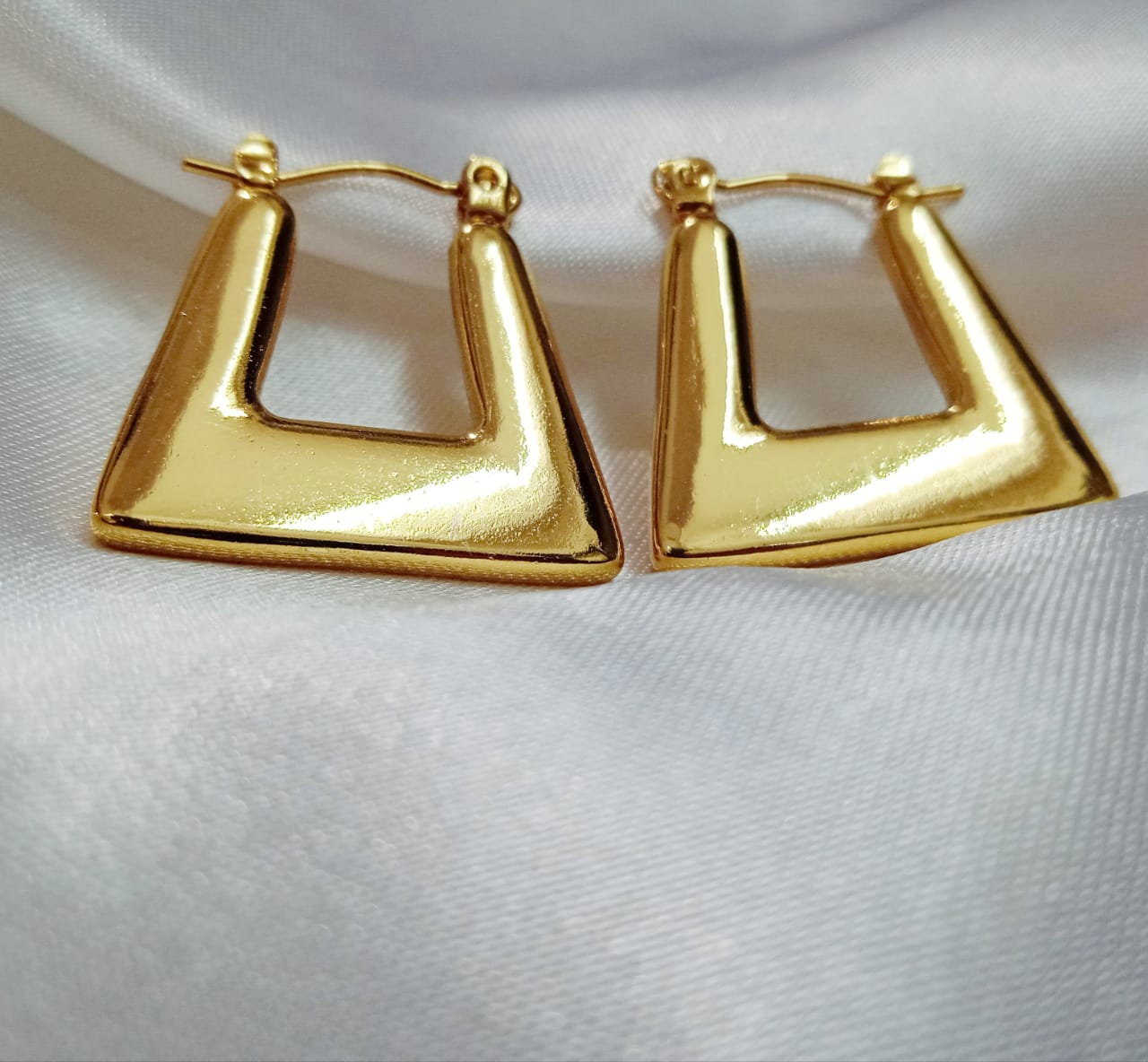 T-Luxe  - Anti Tarnish Solid Hoops