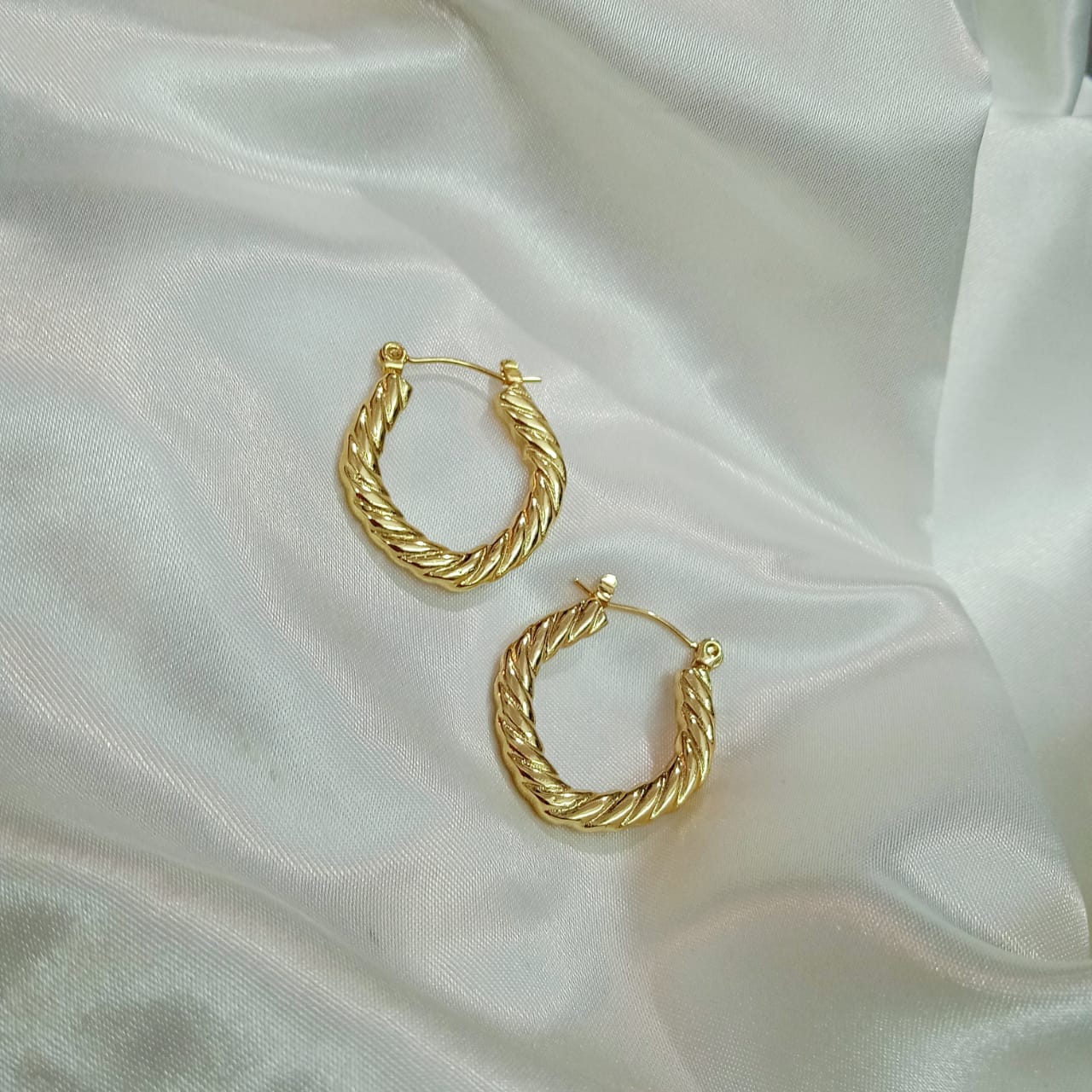 MANA - Anti Tarnish Bamboo Hoops