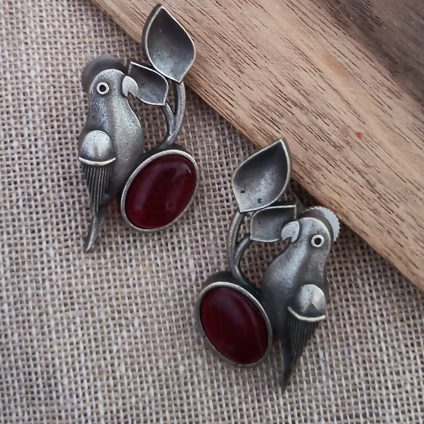Hamsika-Red-GS