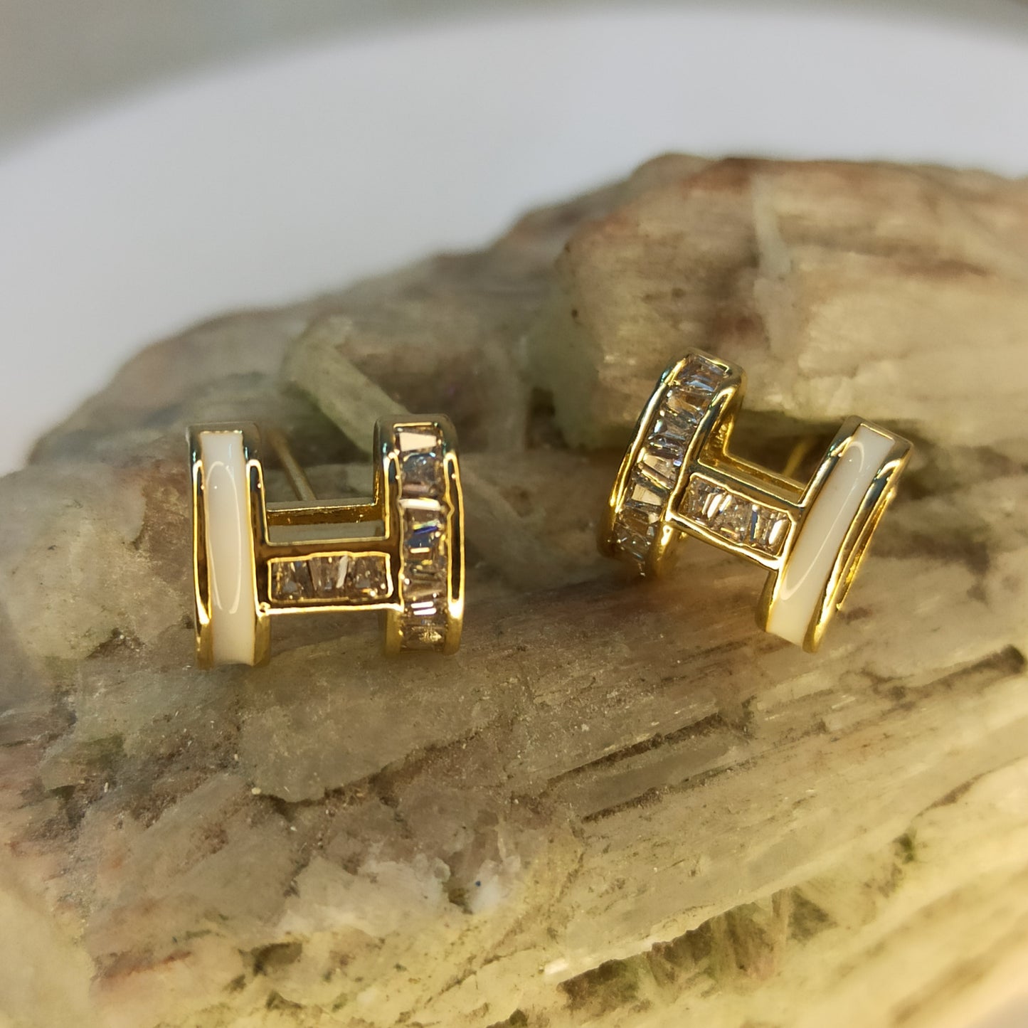 Arivo - Anti Tarnish Studs
