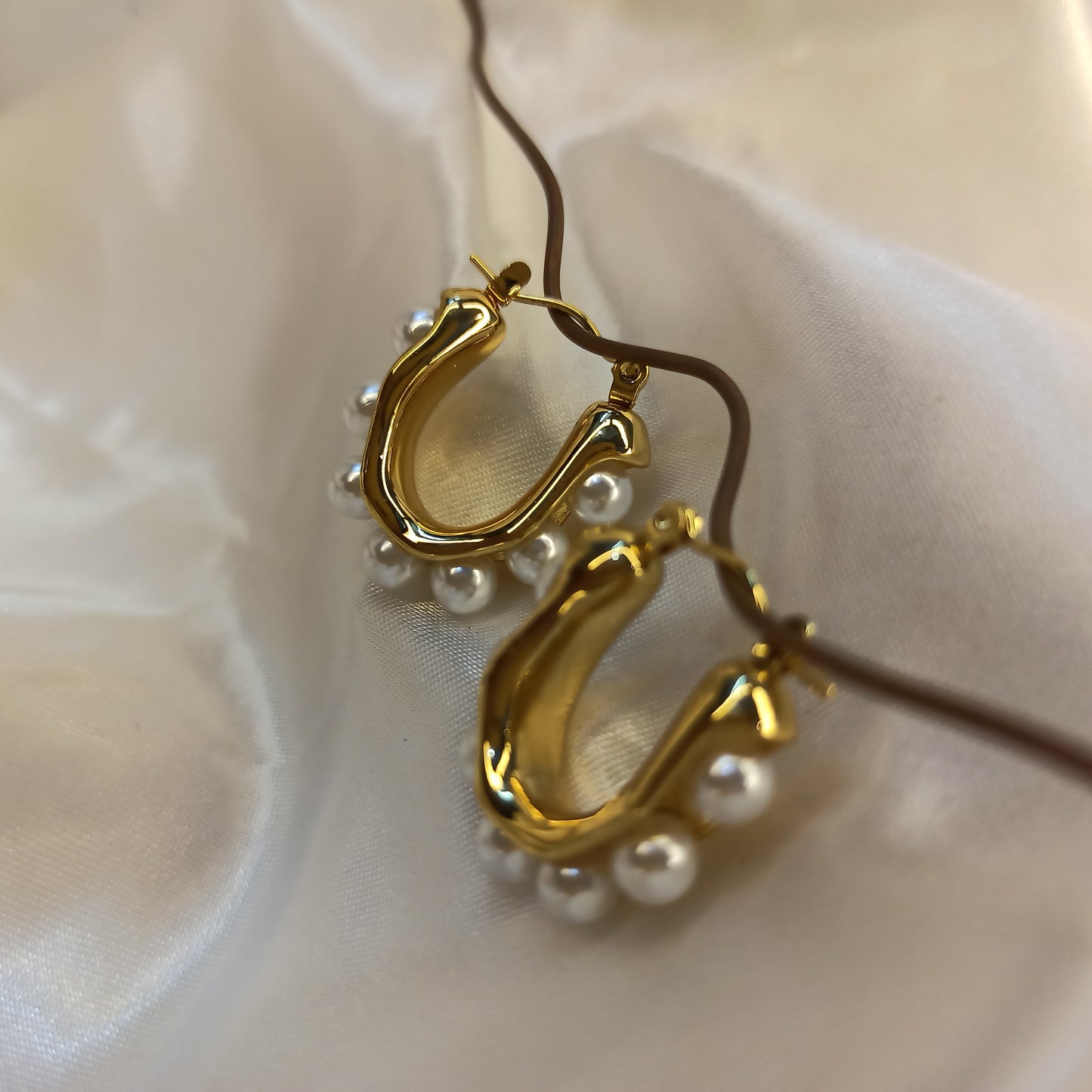 Nivira - Anti Tarnish Hoops