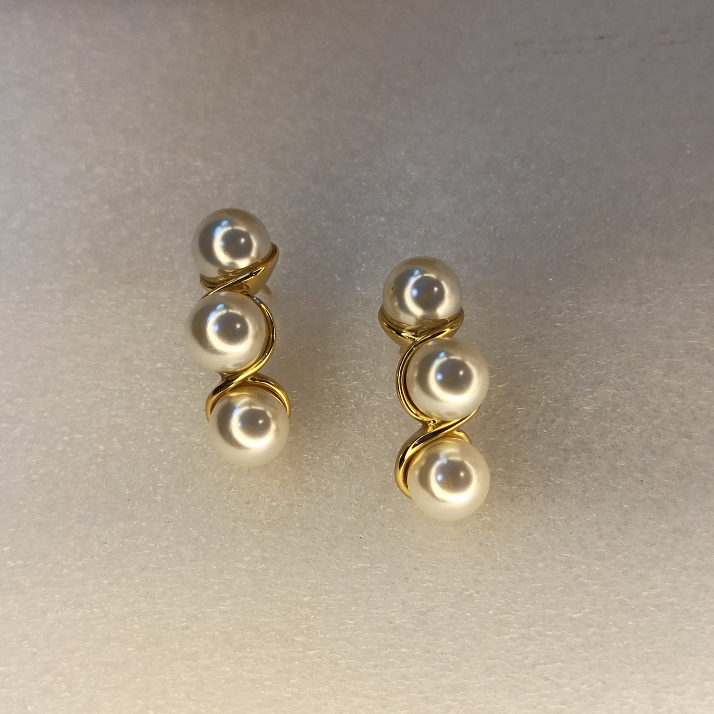 Glowtique - Anti Tarnish Pearl Studs
