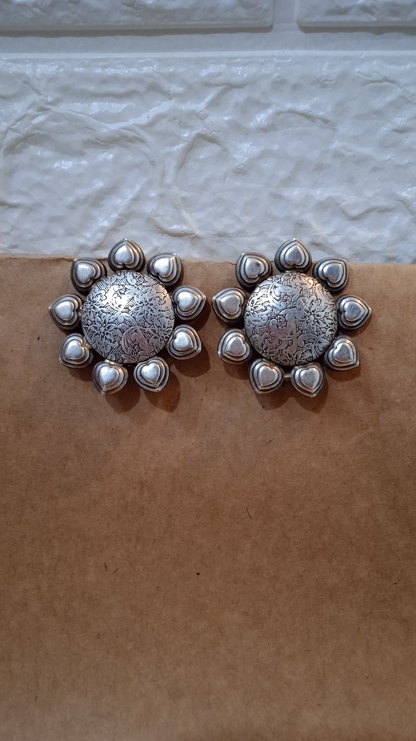 Aurise-Oxidised Studs-Sun