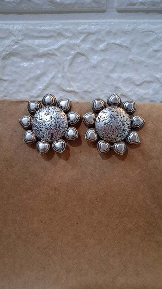 Aurise-Oxidised Studs-Sun
