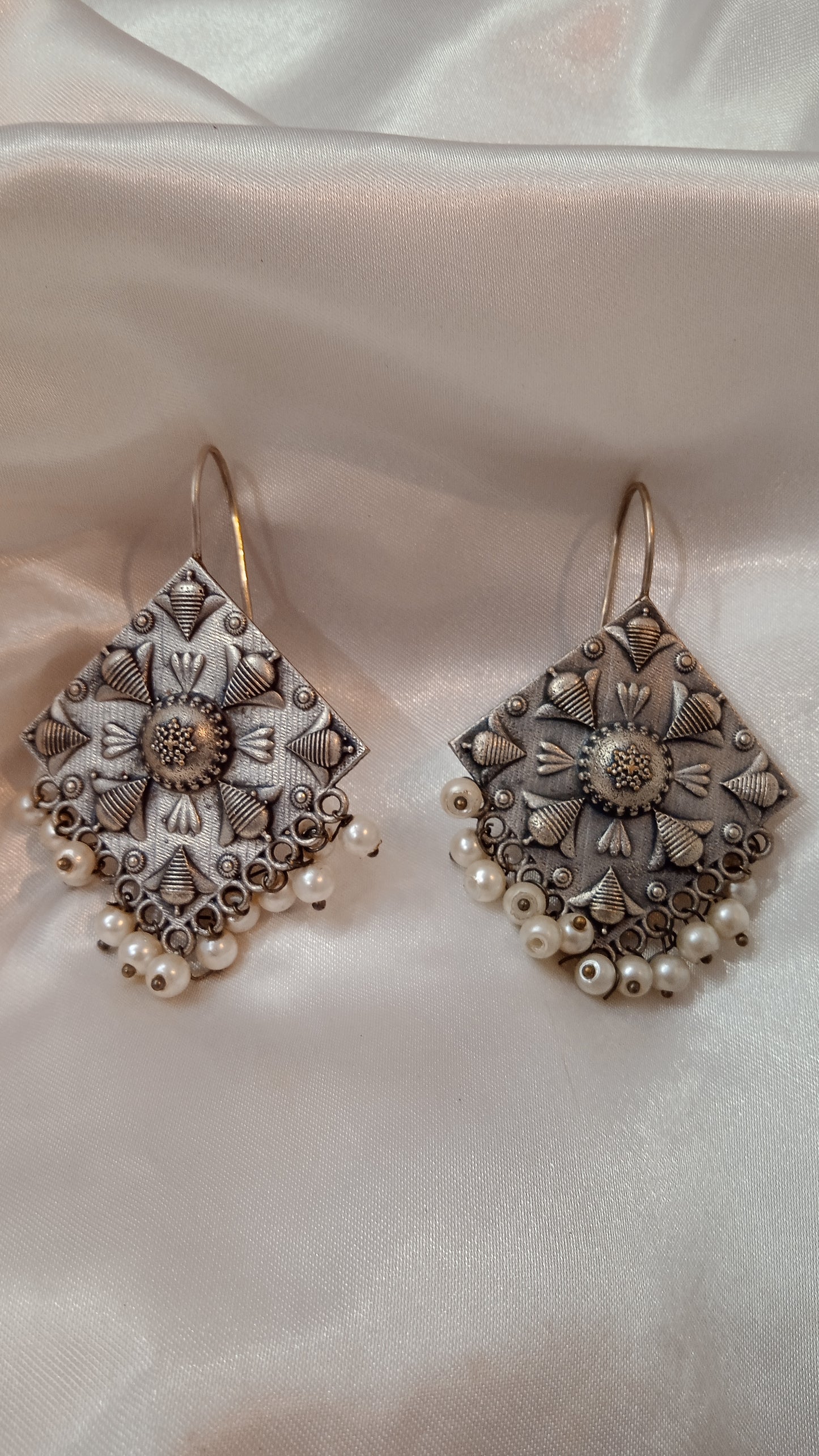 Veylin-Oxidised Danglers-Kite1