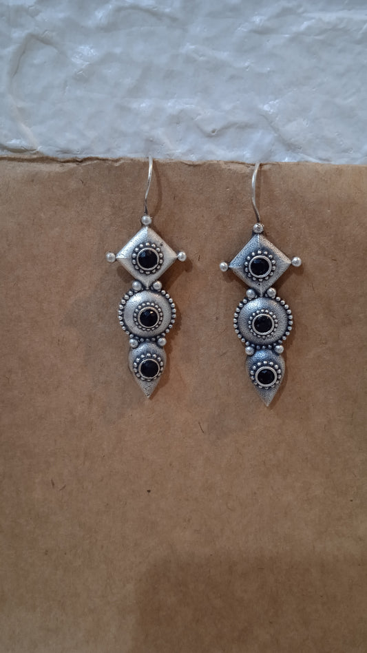 Velora-Oxidised Danglers-3Design