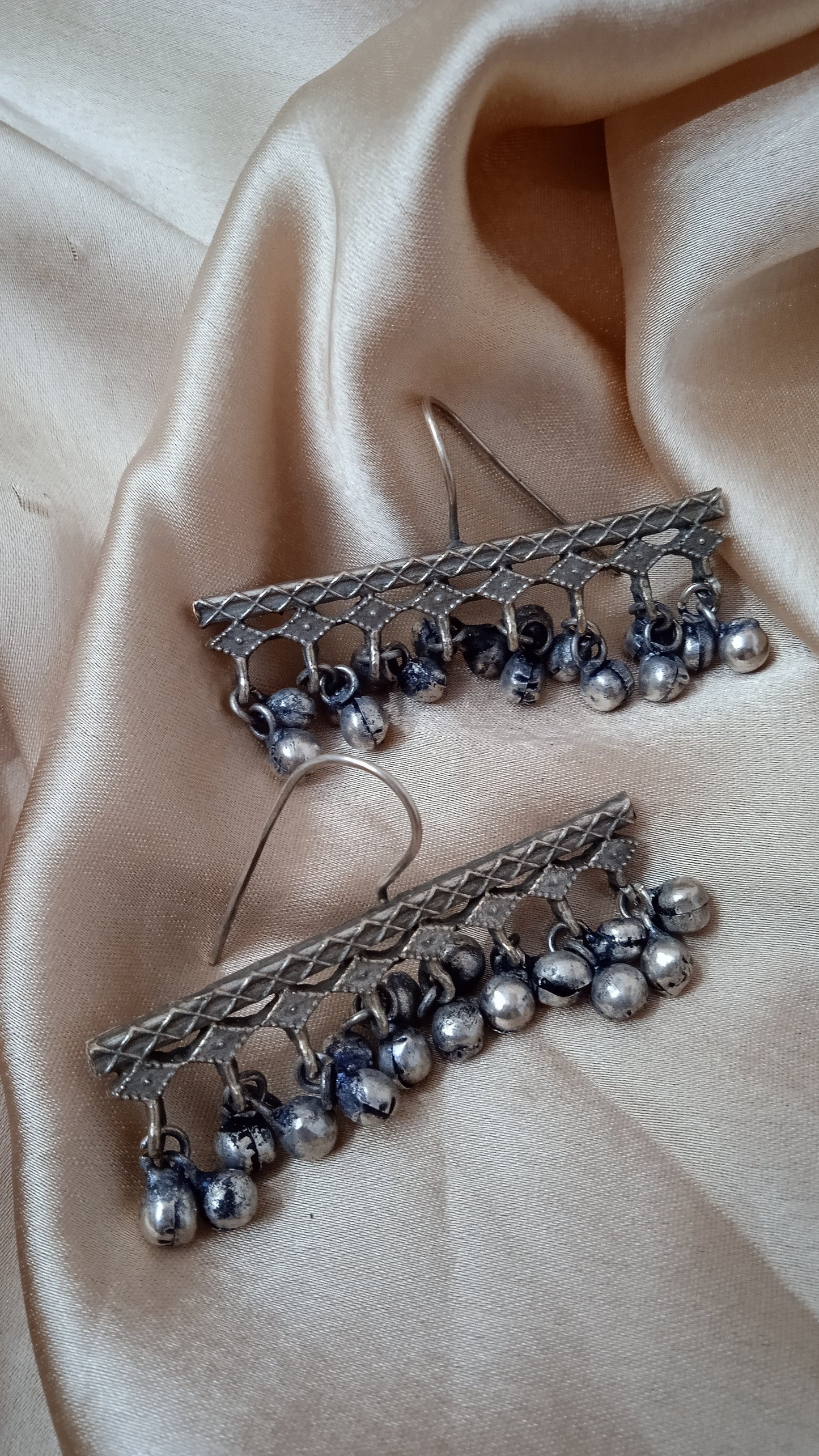 Orlyn-Oxidised Danglers-Rod