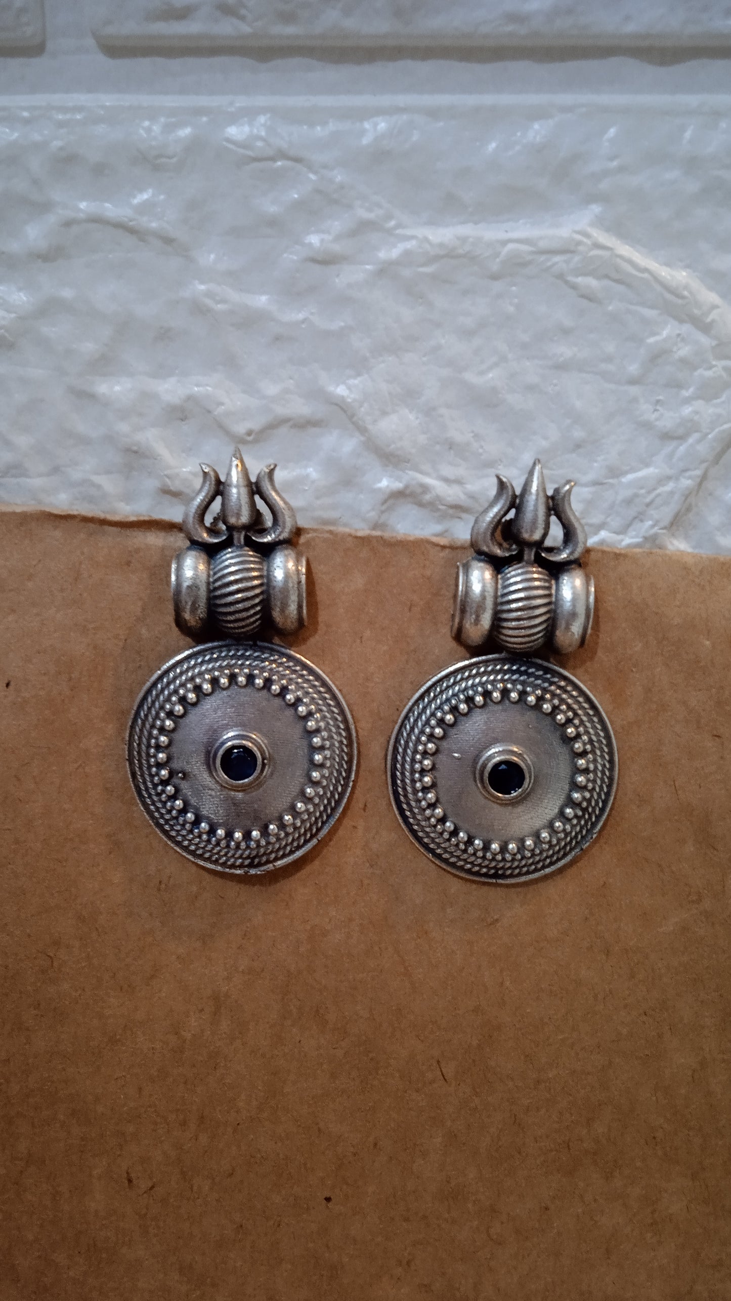 Aelira-Oxidised Studs-Trishul