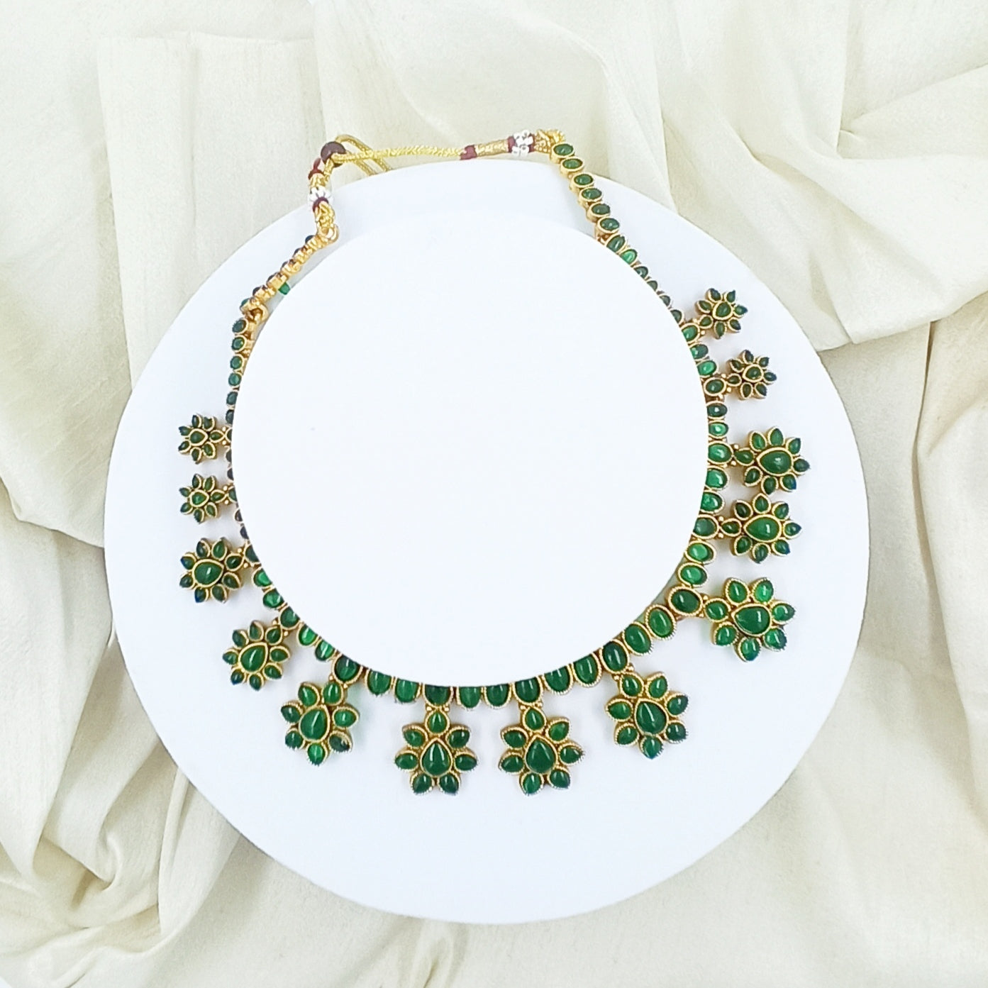 Temple 8 Ronita Temple Short Necklace Green