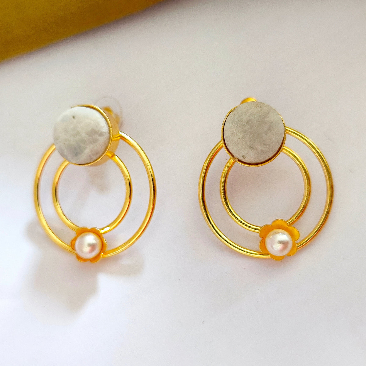 Olyra-2Circle-White